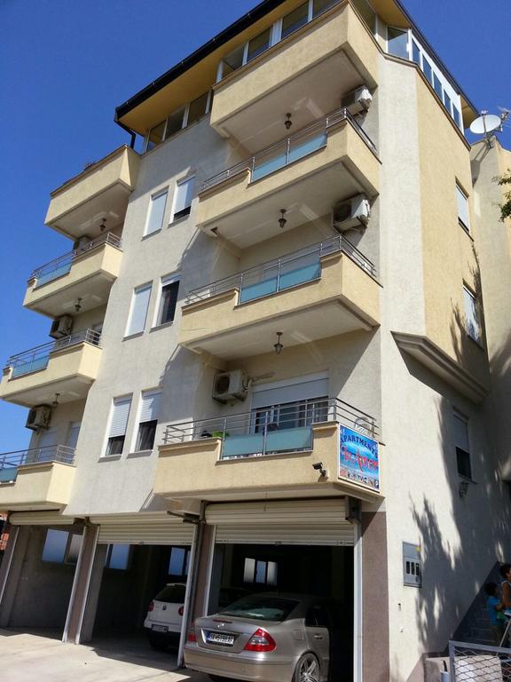 Apartments In Amor Ulcinj Buitenkant foto