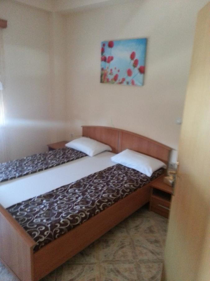 Apartments In Amor Ulcinj Buitenkant foto