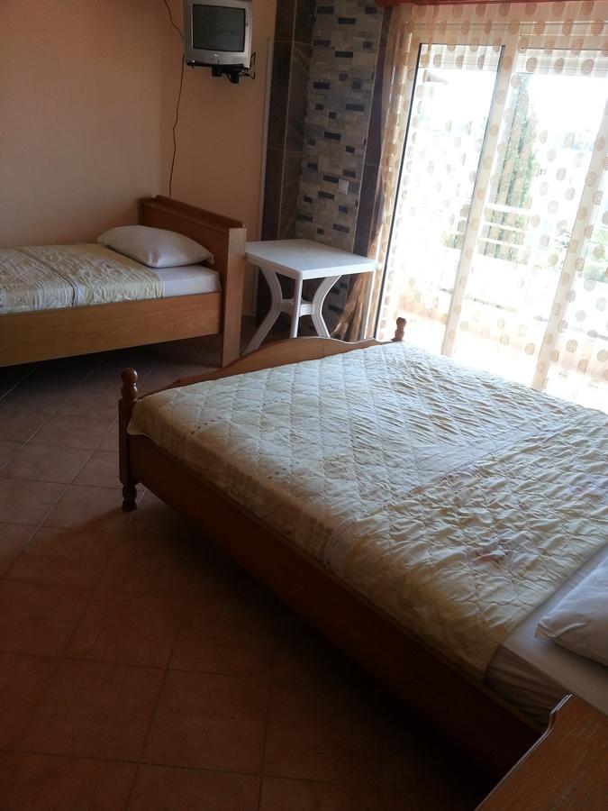 Apartments In Amor Ulcinj Buitenkant foto